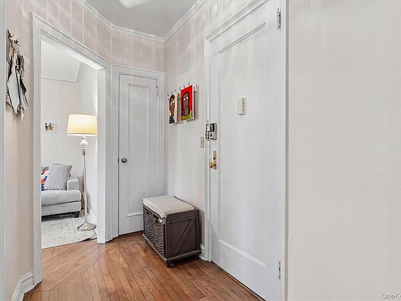 2nd image of 19 William Street #2D