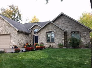 219 Engelhardt Dr, Bay City, MI