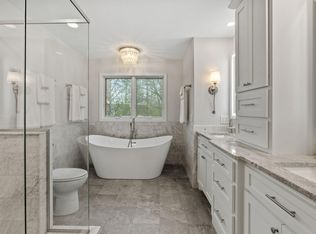 5811 Shannon Dr, Edina, MN 55439