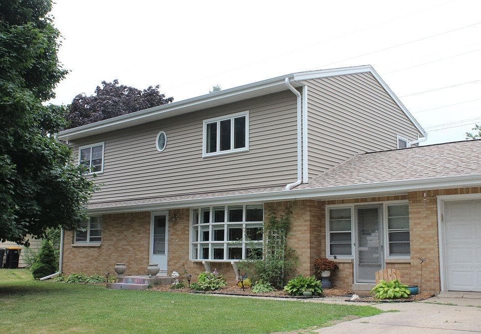 1st image of 2359 N 119th St