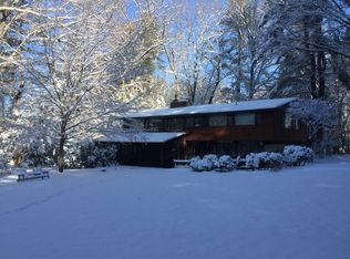 44 Sedgemeadow Rd, Wayland, MA 01778