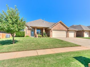 3209 Valley Holw, Norman, OK 73071