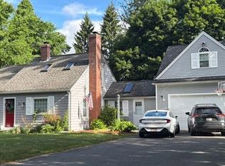23 Hunting Ln, Wilbraham, MA 01095