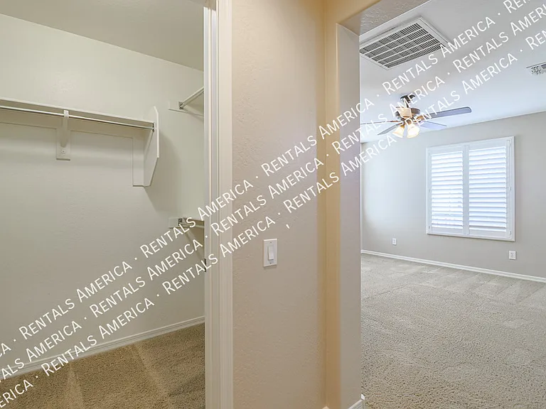 3625 E Zachary Dr — Photo 24