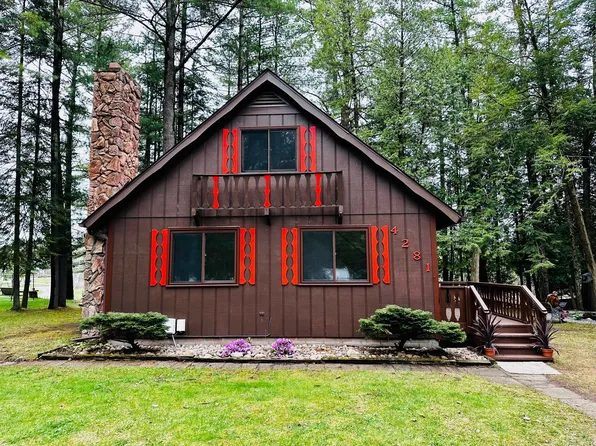 4281 Franklin Trl, Sterling, MI 48659