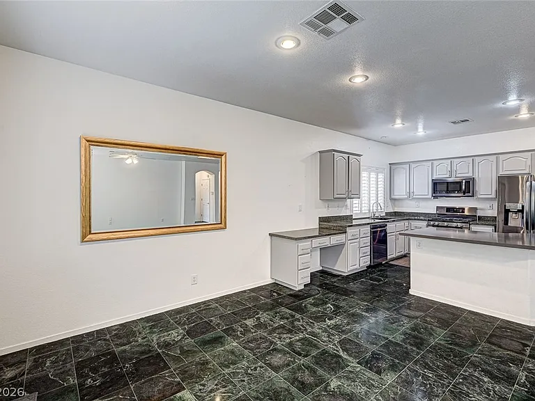 900 Royal Plum Ln — Photo 14