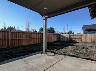 3630 SW Pumice Stone Ave, Redmond, OR 97756