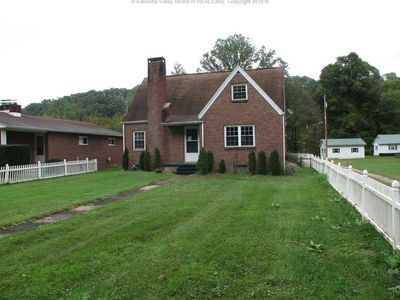 356 Strawberry Rd, Saint Albans, WV, 25177