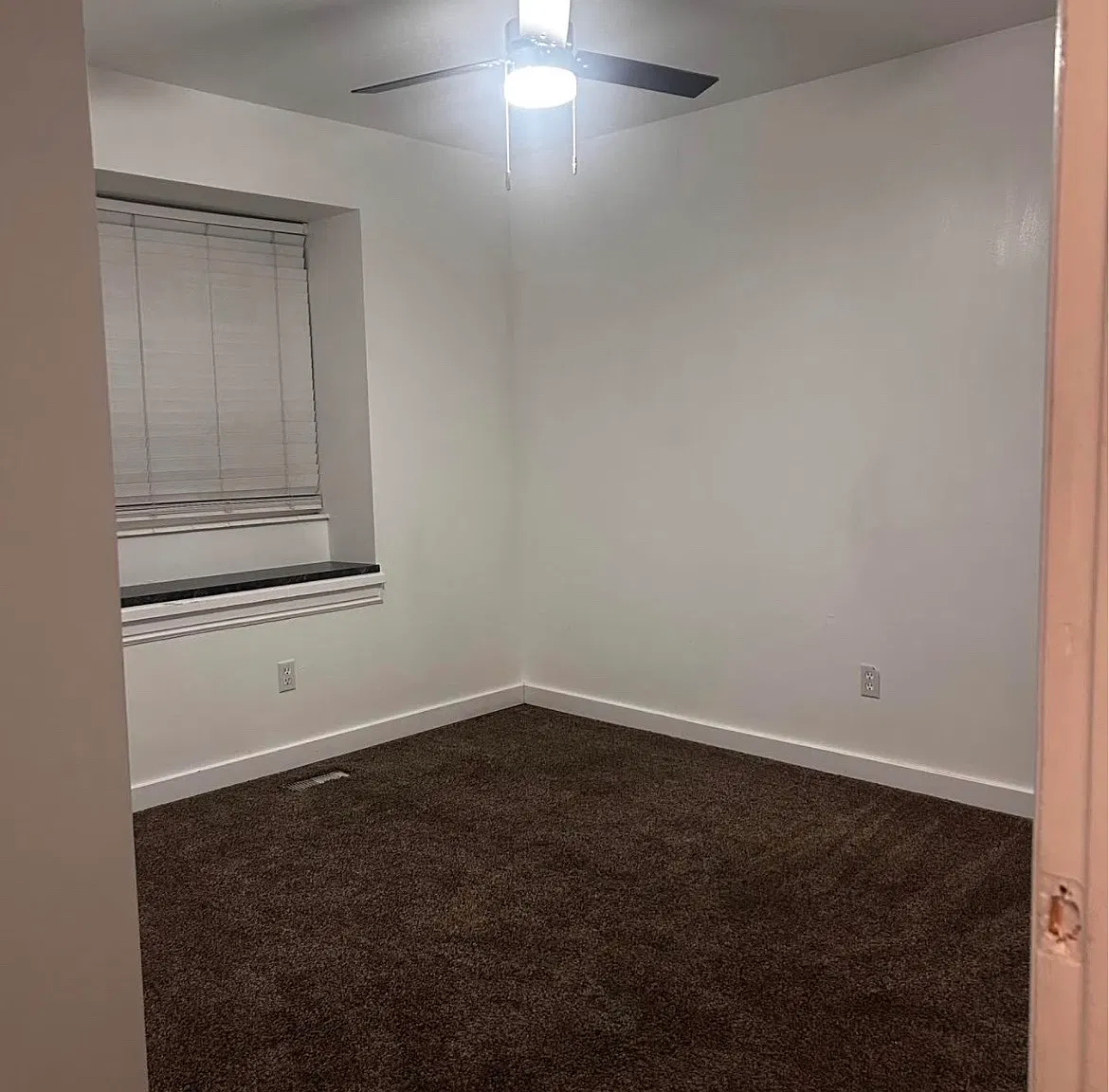 5 bed, 2024 sqft, $700 — Photo 4