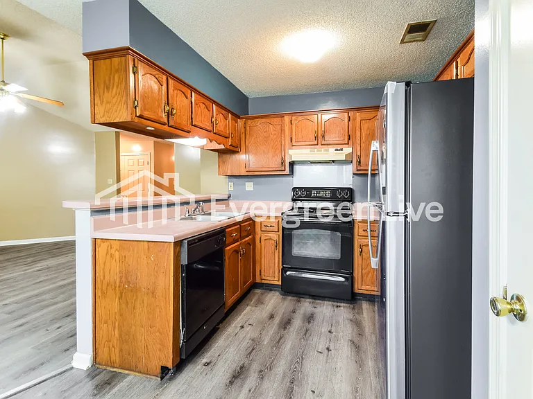 6346 Amanda Oaks Cir N — Photo 7