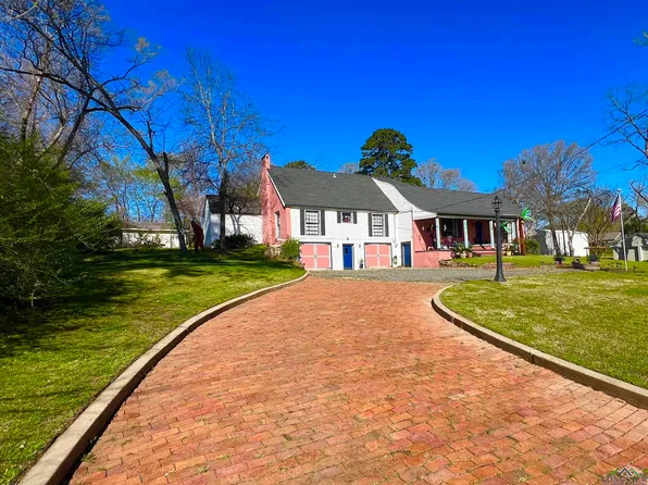 109 N Alley St, Jefferson, TX 75657