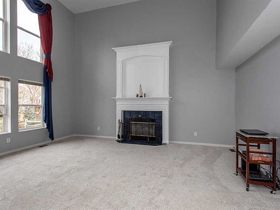 5th image of 4588 Creekrun Dr