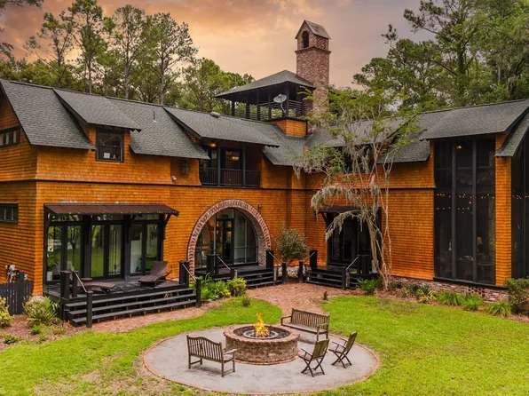 16 & 10 S Bluff Lane, Beaufort, SC 29907