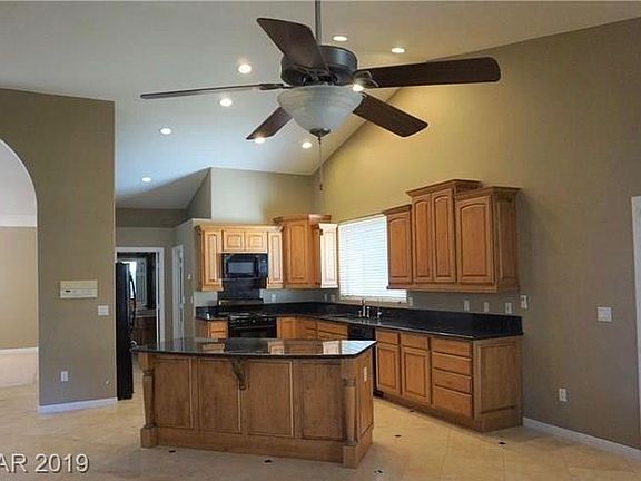 3rd image of 8124 Desert Jewel Cir