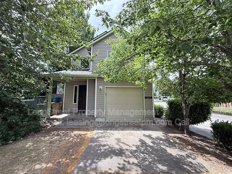 3 bed, 3.0 bath, 1244 sqft, $2,695 — Photo 2