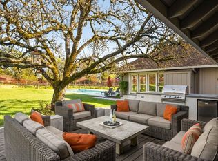 54 Hoff Rd, Santa Rosa, CA 95409