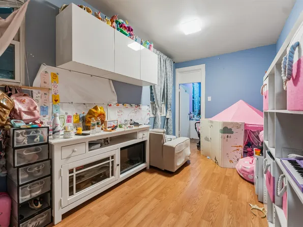 123 47th Street image 18 of 26