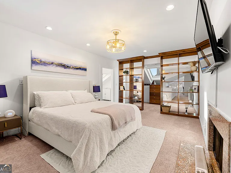 2840 Peachtree Rd NW #502 — Photo 16