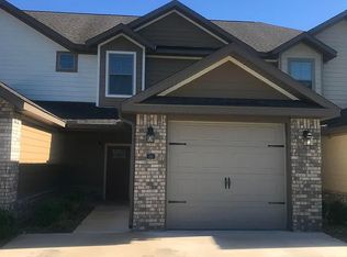 196 E Old Farmington Rd, Farmington, AR 72730