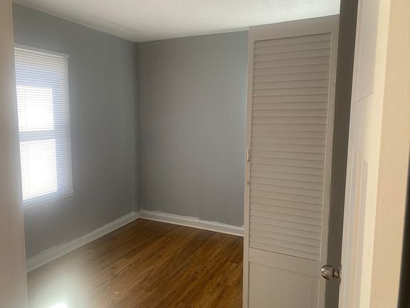 4th image of 4820 E 25th Ave #1