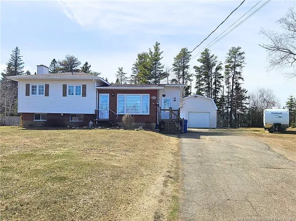 4333 Bellefeuille, Tracadie, NB E1X 1C4