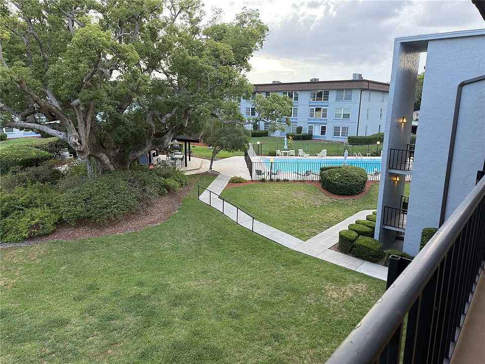 1st image of 333 LAKE HOWARD DRIVE NW #302D