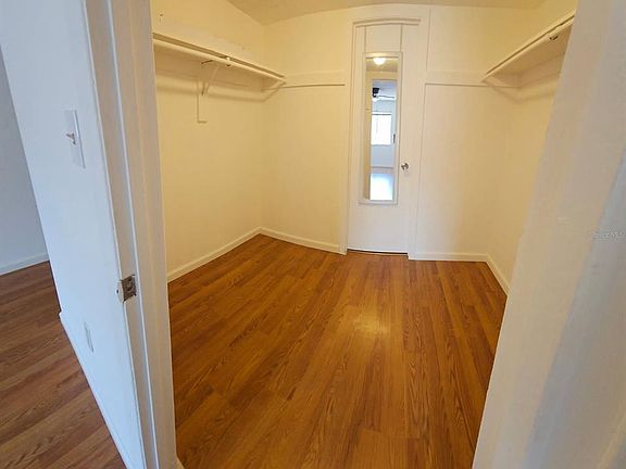 3rd image of 1928 Conway Rd APT 17