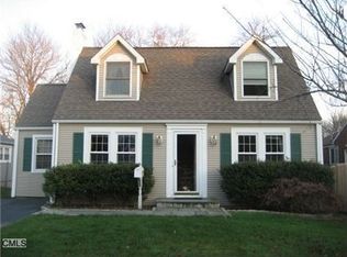 116 Dry Hill Rd, Norwalk, CT 06851