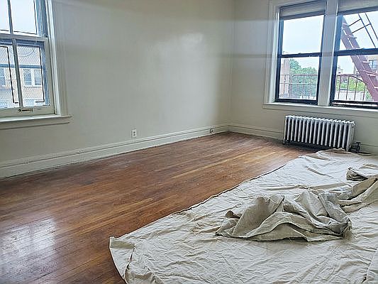 4th image of 275 Linden Blvd APT F14