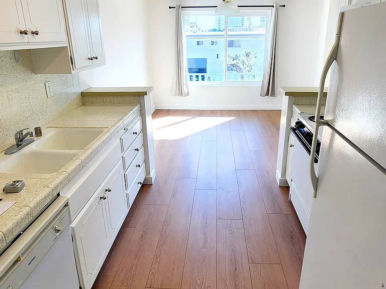 1246 Brockton Ave #5 — Photo 7