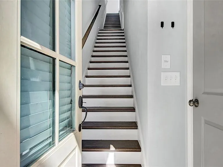 900 Brees Ct NW — Photo 17