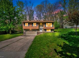 9446 Concord Cir, Twinsburg, OH 44087