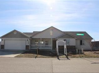 1465 Windmere Dr, Mountain Home, ID 83647
