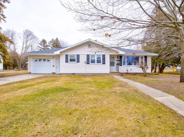 708 Farnsworth Ave, Oconto, WI 54153