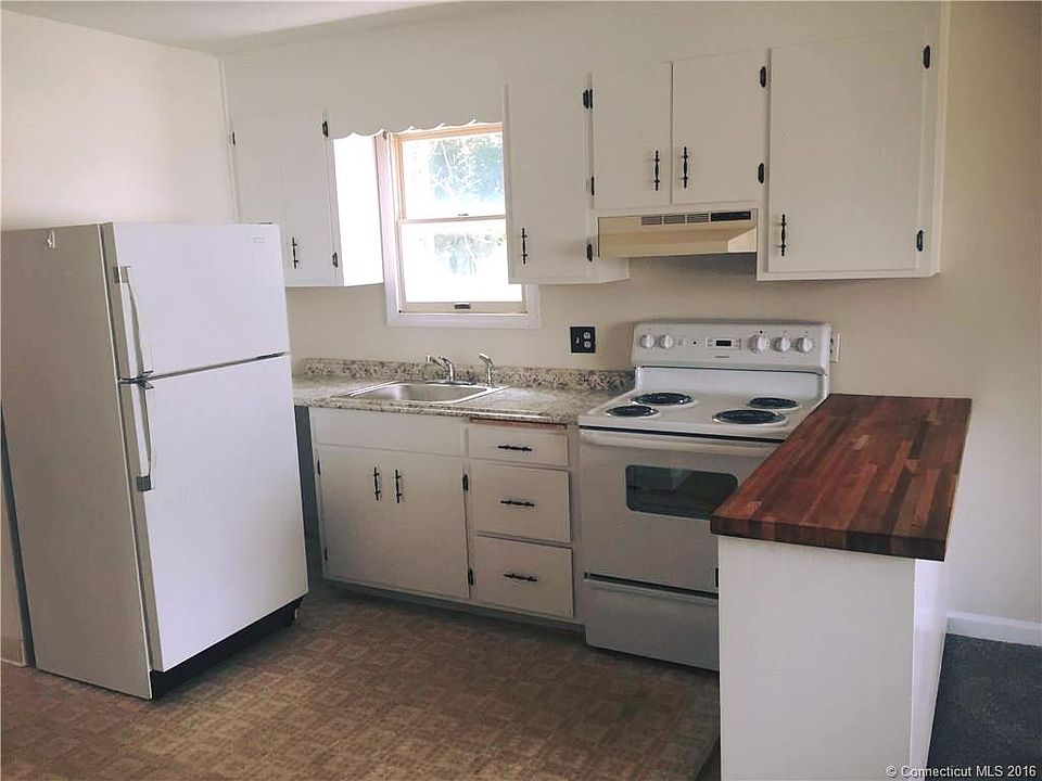 74 Redden Ave APT 4, New London, CT 06320 Zillow