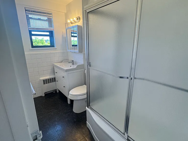 11720 Edgewater Dr #608 — Photo 31
