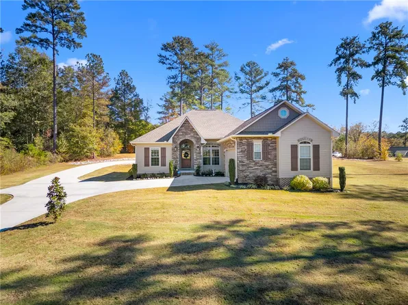 621 Crooked Trace Ln, Seneca, SC 29672