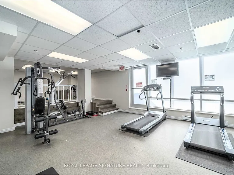 225 Wellesley St E #1004 — Photo 9