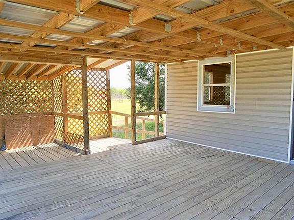 4th image of 331 SE County Road 3130