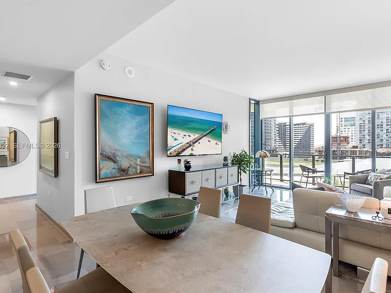 68 SE 6th St #810 — Photo 8