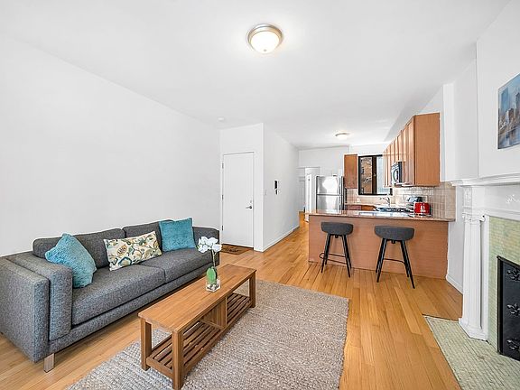 3rd image of 242 W 104th St APT 4WF