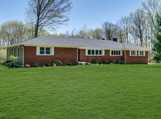 147 Hope Rd, Tinton Falls, NJ 07724