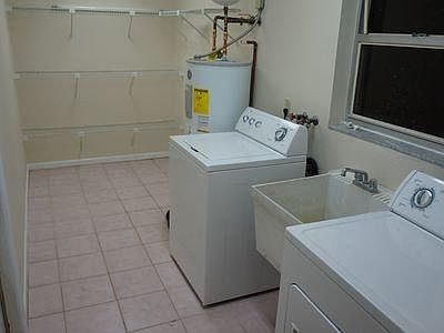 Oversize Laundry Area