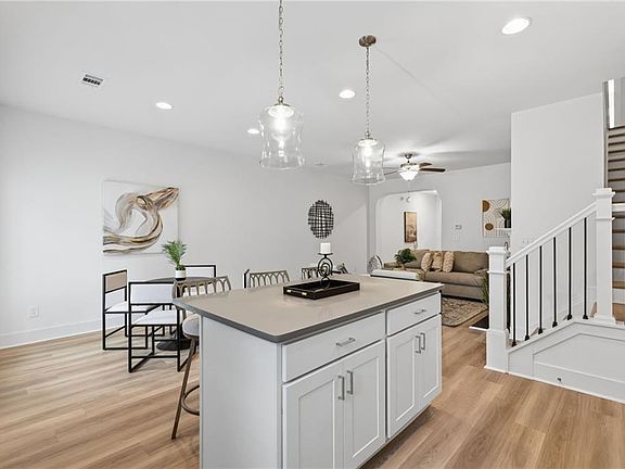 5th image of 5768 Calle Vista Dr