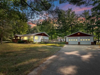 2001 ROOSEVELT DRIVE, Plover, WI, 54467