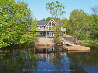 49 Hardies Rd, McKellar, ON P2A 0B5