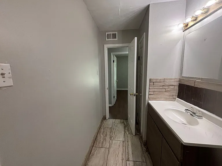 2771 Northmeade Ave — Photo 19