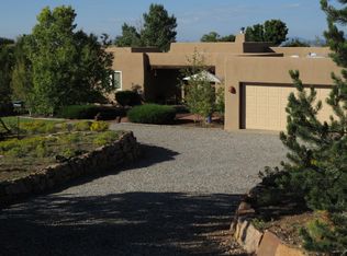7 Puerto Ct, Santa Fe, NM 87508