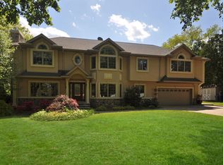 4 Alder Dr, Ramsey, NJ 07446