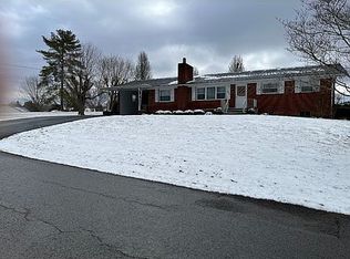 156 Bolton Cir, Harrogate, TN 37752